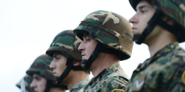 Wie Viel Verdient Ein Deutscher Soldat Bundeswehr Gehalt: Wie viel verdient man als Soldat? Ränge