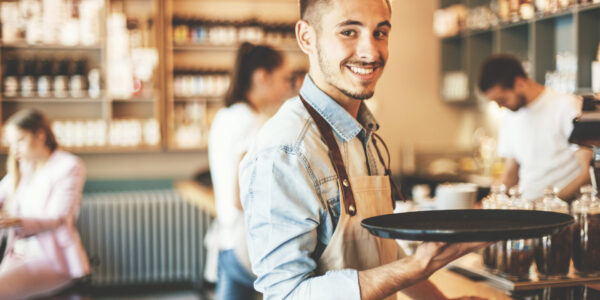 Geld verdienen mit 15: Beliebte Jobs für 15-jährige - HR-Insider Magazin