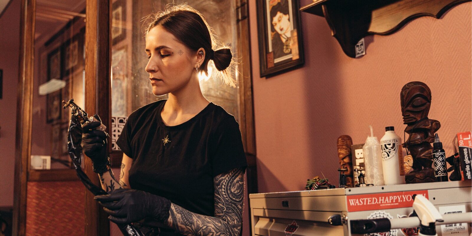Tätowierer Ausbildung: So kannst du Tattoo Artist werden