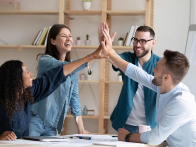 So verbessern Sie das Mitarbeiterengagement mit der Marketing-Zauberformel