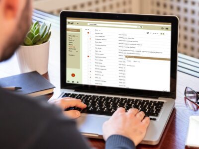 Mit freundlichen Grüßen Komma