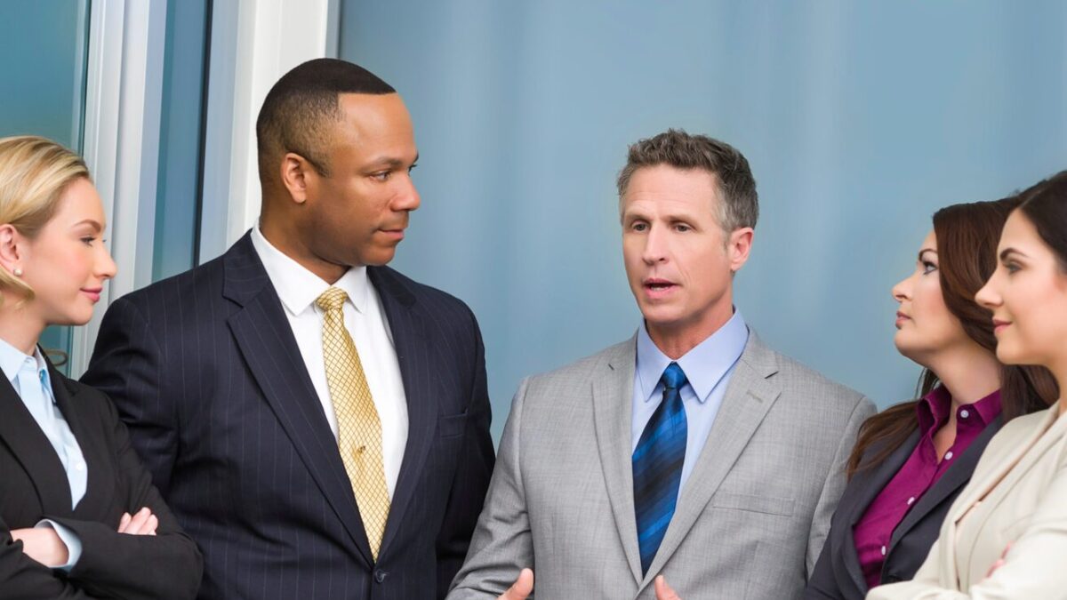 Seriosität durch passendes Business-Outfit: Der Schlüssel zum Erfolg im Beruf