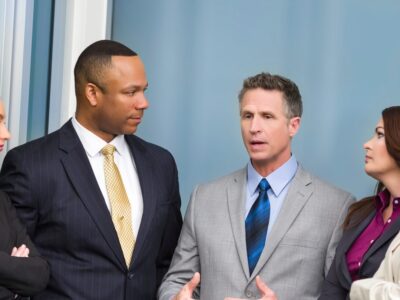 Seriosität durch passendes Business-Outfit: Der Schlüssel zum Erfolg im Beruf