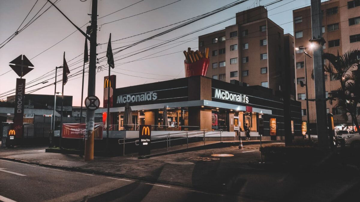 Wie viel verdient man bei McDonald's Gehalt und Bezahlung des Fast-Food-Giganten