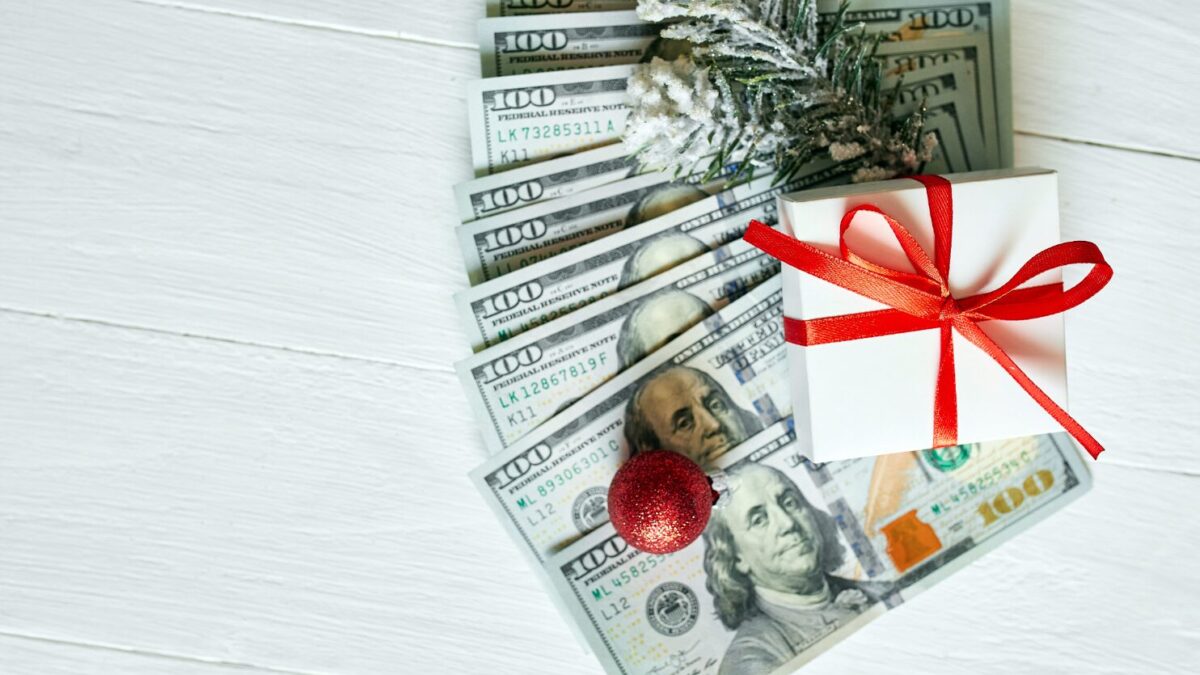 Wird Weihnachtsgeld versteuert? Alles, was Du über die Besteuerung wissen musst