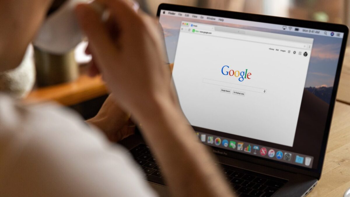 Wie du Werbeanzeigen auf Google und Meta ohne Risiko bezahlst: Die Top-3 Anbieter für virtuelle Karten