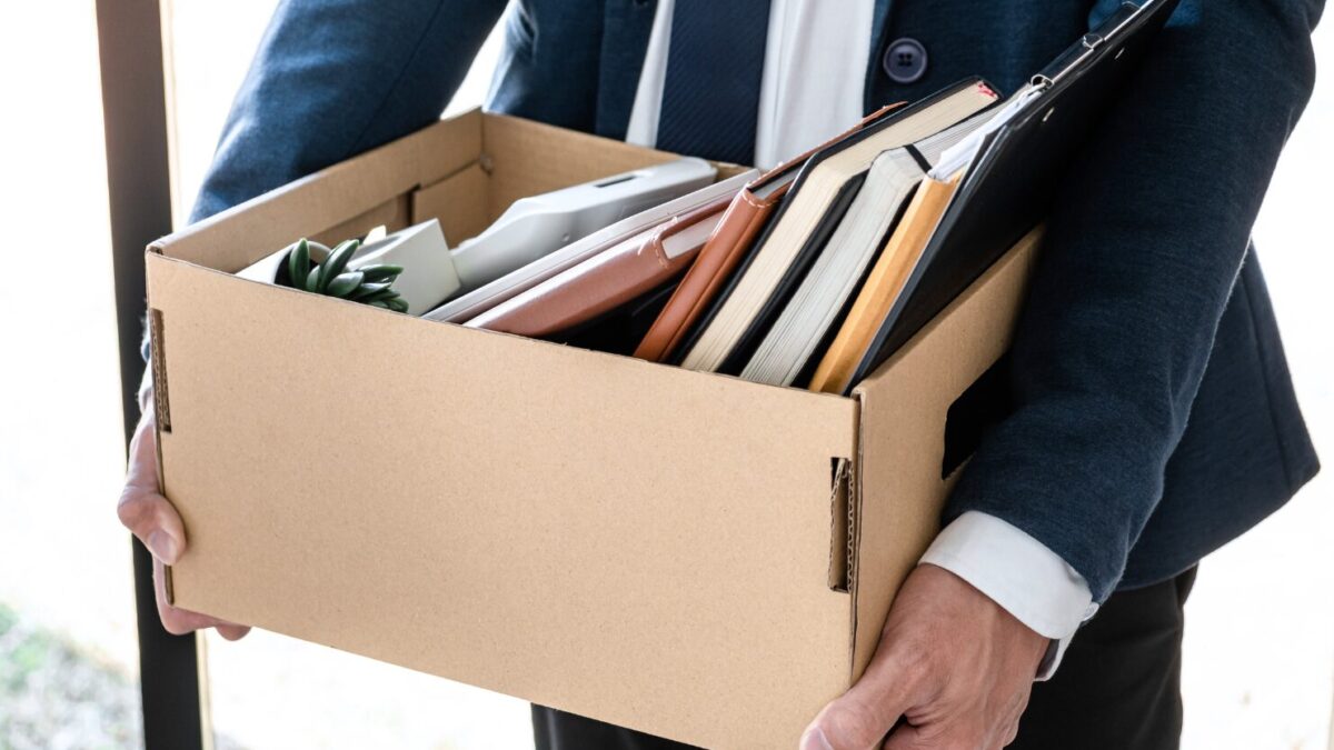 Vorlage der Rückgabe vom Schlüssel nach der Kündigung: Was Arbeitnehmer und Arbeitgeber beachten müssen