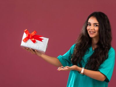 Werbegeschenke bedrucken und verteilen: Lohnt sich das heute noch?