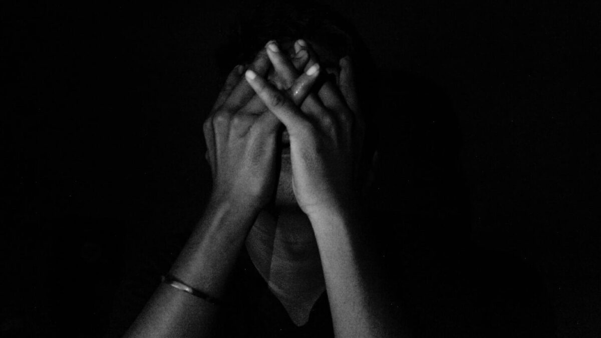 Schlechtes Gewissen wegen Krankschreibung durch Depression – Wie du es überwindest und deine Gesundheit priorisierst