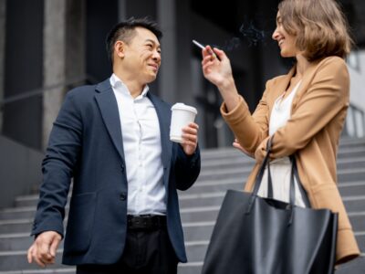 Lösungen für Raucherpausen – Wie Unternehmen effektive Regelungen finden können