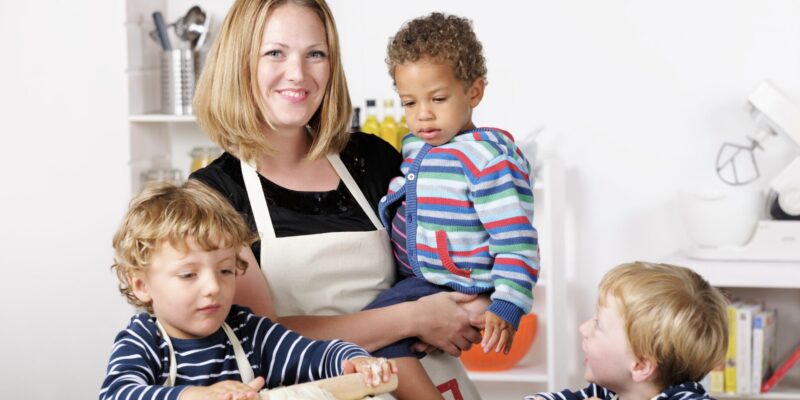 Was Verdient Eine Tagesmutter Pro Kind Was verdient man als Tagesmutter? Gehalt Kindertagespflege