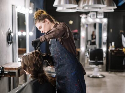 Wie viele Friseure gibt es in Deutschland