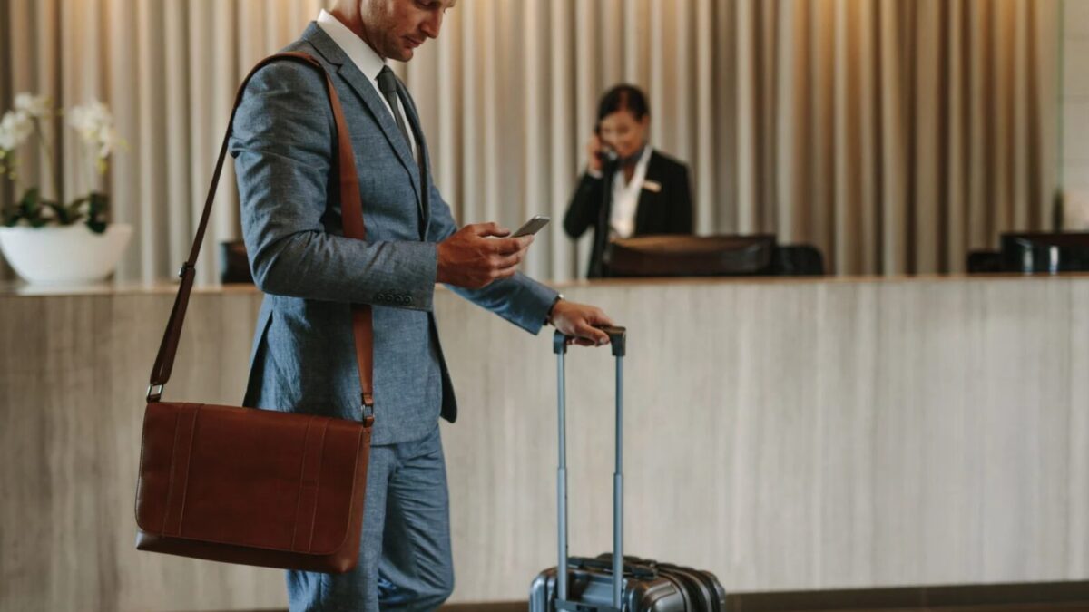 Von Businessreisen bis Weiterbildung: Wie moderne Arbeitnehmer ihre Benefits nutzen