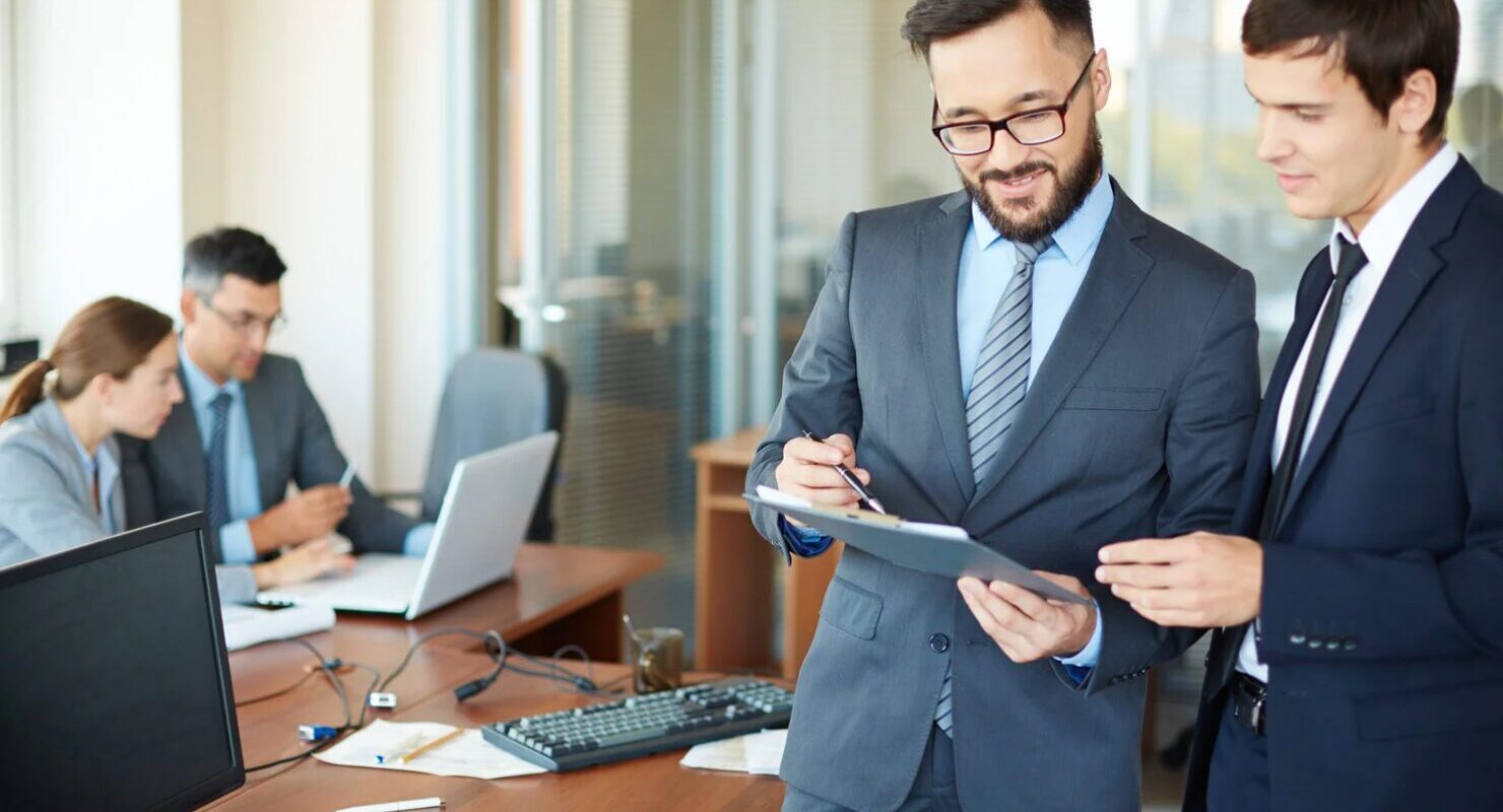 Unternehmensberater Studium: Der Weg zu einer erfolgreichen Karriere in der Beratung