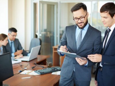 Unternehmensberater Studium: Der Weg zu einer erfolgreichen Karriere in der Beratung