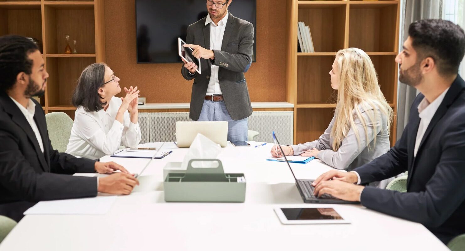 Top 10 Unternehmensberatungen weltweit: Die führenden Consulting-Firmen im Jahr 2025