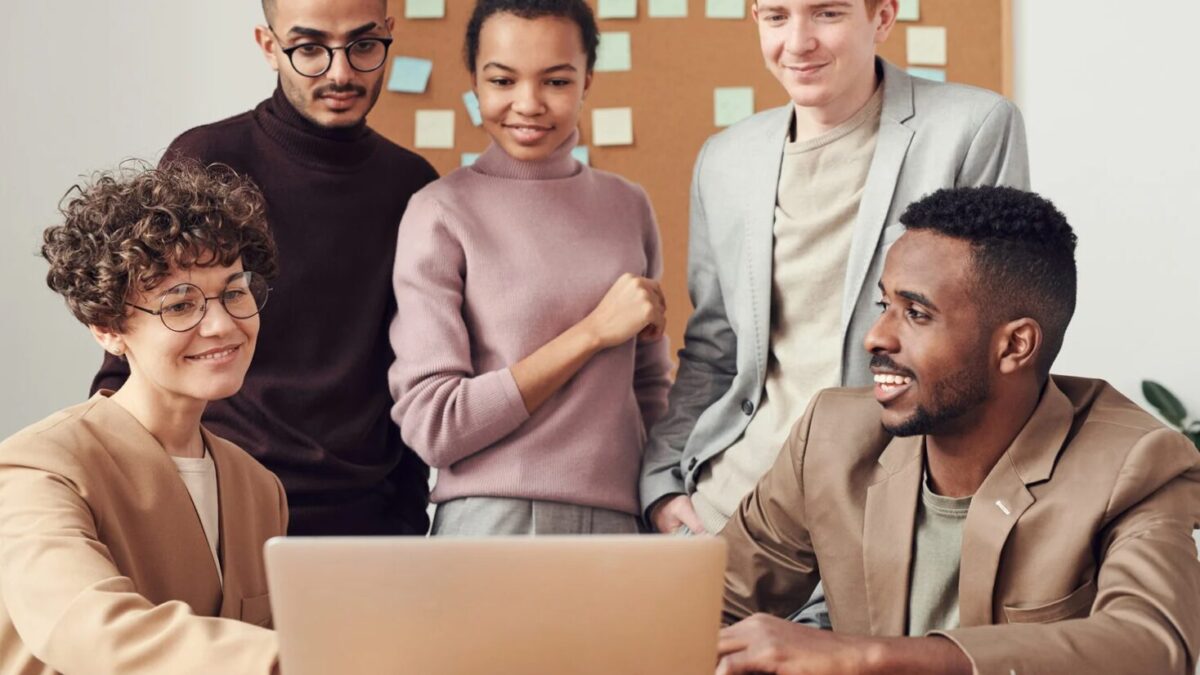 Instagram Profil ansehen: Darf man die Profile der Mitarbeiter prüfen?