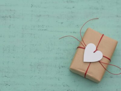 Geschenke an Mitarbeiter über 60 Euro: Steuerliche Fallen vermeiden und richtig handeln