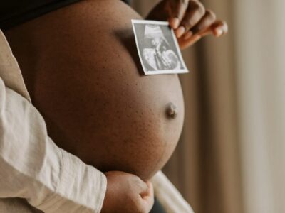 Ab wann 10 Tage Sonderurlaub bei Geburt? Alle Infos zu Vaterschaftsurlaub 2025!