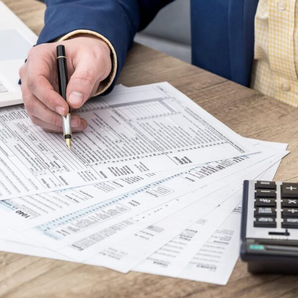 Muss ich erstattete Reisekosten in der Steuererklärung angeben